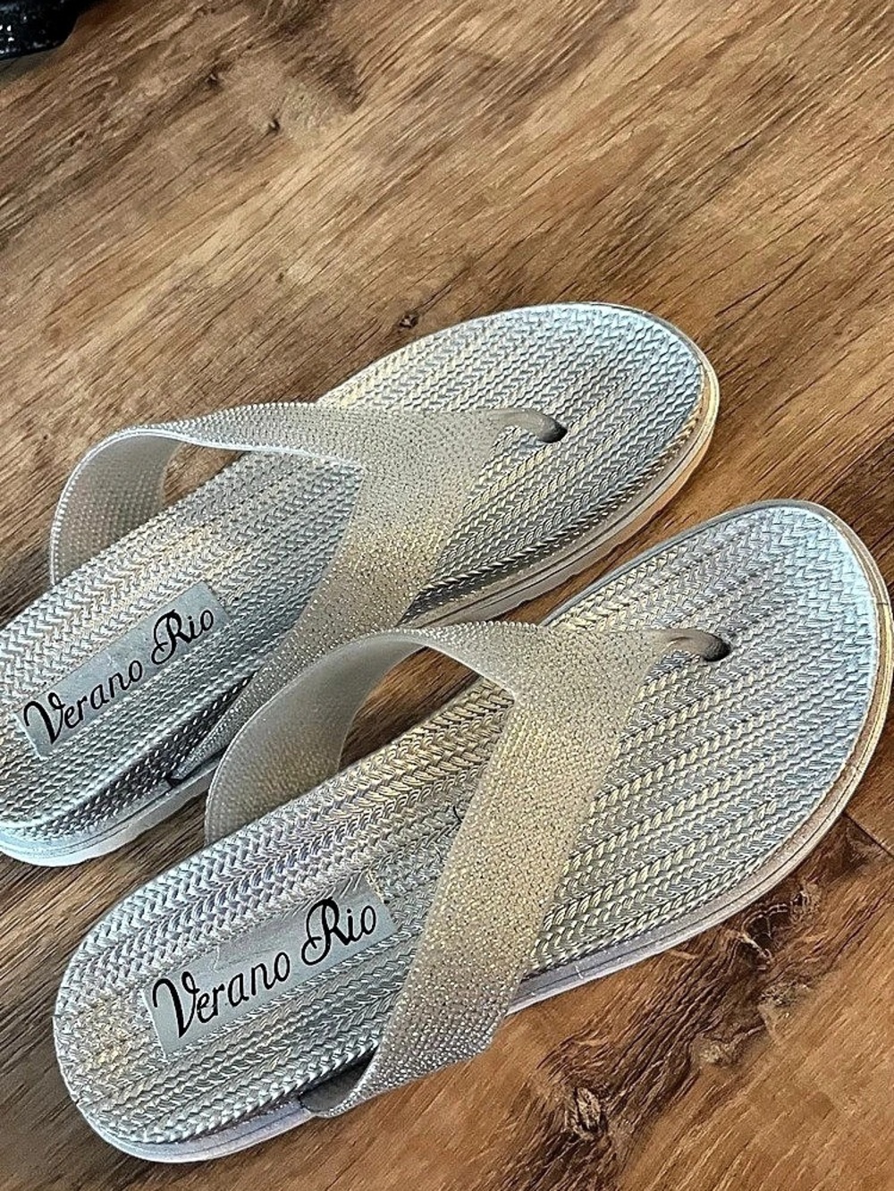 Vera Rio Women's Silver Strappy Sandals